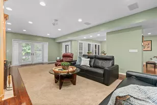 1302 Hawthorne Ln, Hinsdale, IL 60521 - Photo 34