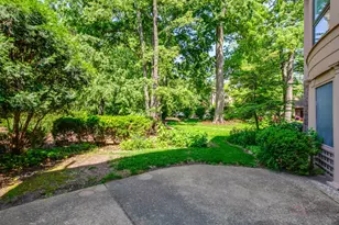 1302 Hawthorne Ln, Hinsdale, IL 60521 - Photo 40