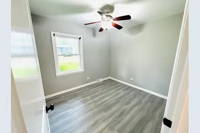 114 E Clark Street, Glenwood, IL 60425 - Photo 12