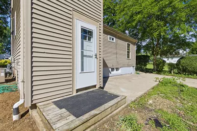 658 Pleasant Street, Woodstock, IL 60098 - Photo 22