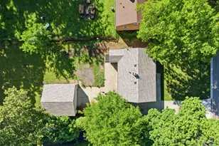 658 Pleasant St, Woodstock, IL 60098 - Photo 26