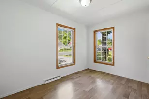 658 Pleasant St, Woodstock, IL 60098 - Photo 18