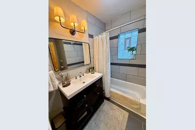 3402 W Beach Avenue, Chicago, IL 60651 - Photo 6