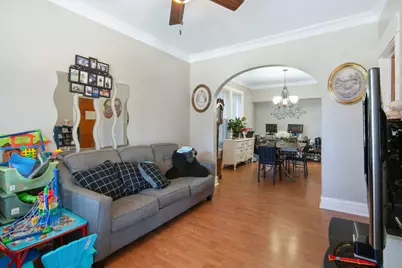 3402 W Beach Avenue, Chicago, IL 60651 - Photo 10