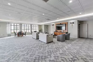 55 W Delaware Pl, Chicago, IL 60610 - Photo 16