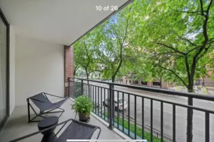55 W Delaware Pl, Chicago, IL 60610 - Photo 10