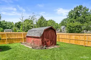 2265 Woodland Cir, Naperville, IL 60565 - Photo 24