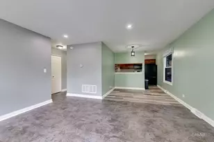 518 Darlene Ln, Glendale Heights, IL 60139 - Photo 6