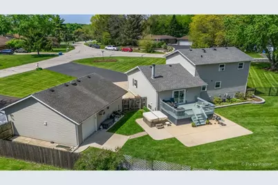 37W150 Olwin Drive, Elgin, IL 60124 - Photo 6