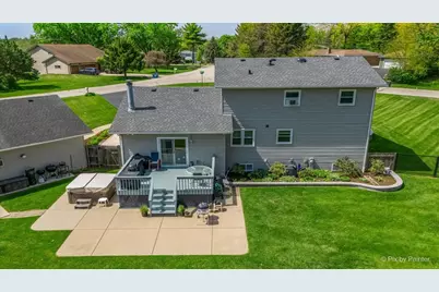 37W150 Olwin Drive, Elgin, IL 60124 - Photo 8