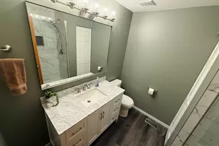 1303 Brookdale Dr, Carpentersville, IL 60110 - Photo 14