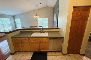 1303 Brookdale Dr, Carpentersville, IL 60110 - Photo 10