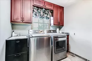 135 Harbor Dr, Lake Barrington, IL 60010 - Photo 10