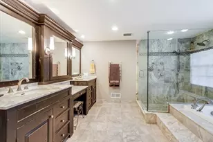 135 Harbor Dr, Lake Barrington, IL 60010 - Photo 16