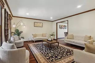 816 Bonnie Brae Ln, Bolingbrook, IL 60440 - Photo 4
