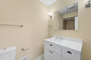 1704 S Highland Ave, Arlington Heights, IL 60005 - Photo 18