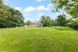 828 E 14th St, Lombard, IL 60148 - Photo 38