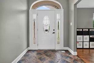 11765 Brookshire Dr, Orland Park, IL 60467 - Photo 4