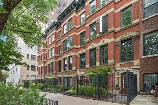 317 W Webster Ave, Chicago, IL 60614 - Photo 2