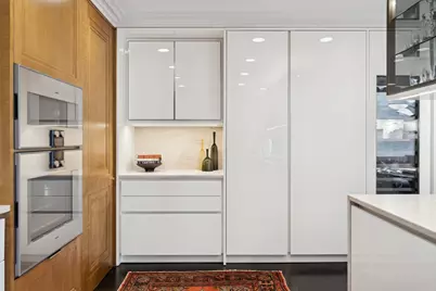 1540 N Lake Shore Drive #8N, Chicago, IL 60610 - Photo 12