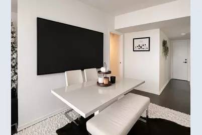 175 E Delaware Place #6109, Chicago, IL 60611 - Photo 8