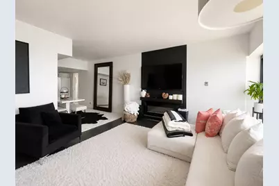 175 E Delaware Place #6109, Chicago, IL 60611 - Photo 12