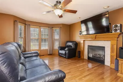 709 Platt Way, Hudson, IL 61748 - Photo 12