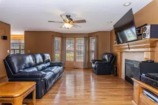 709 Platt Way, Hudson, IL 61748 - Photo 14