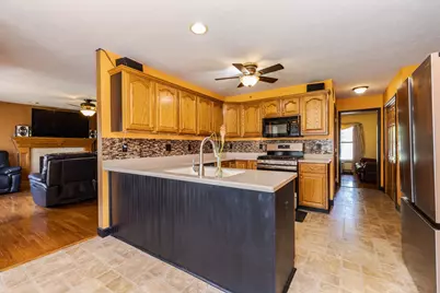 709 Platt Way, Hudson, IL 61748 - Photo 18