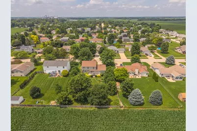709 Platt Way, Hudson, IL 61748 - Photo 54