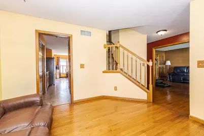 709 Platt Way, Hudson, IL 61748 - Photo 6