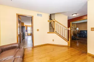 709 Platt Way, Hudson, IL 61748 - Photo 6