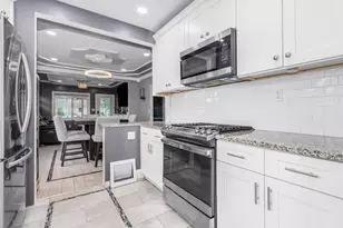 1518 Hosmer St, Joliet, IL 60435 - Photo 10