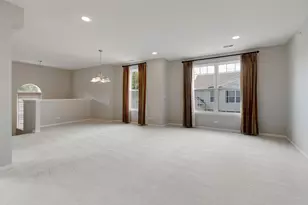1376 Scarboro Rd, Schaumburg, IL 60193 - Photo 8