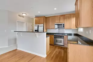 1376 Scarboro Rd, Schaumburg, IL 60193 - Photo 10