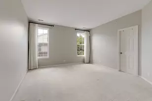 1376 Scarboro Rd, Schaumburg, IL 60193 - Photo 14