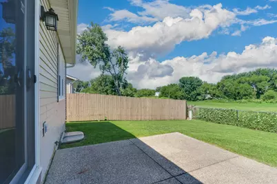 62 Vermont Avenue, Bloomington, IL 61701 - Photo 38