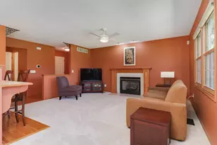 62 Vermont Ave, Bloomington, IL 61701 - Photo 8