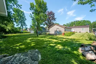831 S Wisconsin Ave, Villa Park, IL 60181 - Photo 20