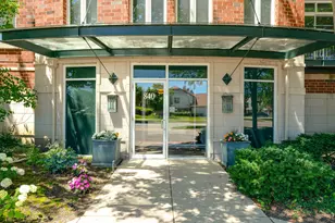 840 Weidner Rd, Buffalo Grove, IL 60089 - Photo 2
