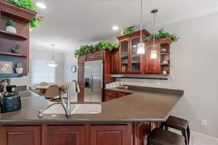 25 Arbor Ct, Bloomington, IL 61704 - Photo 12