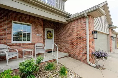 25 Arbor Court #25, Bloomington, IL 61704 - Photo 4
