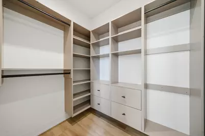 4250 W Belmont Avenue #1, Chicago, IL 60641 - Photo 16