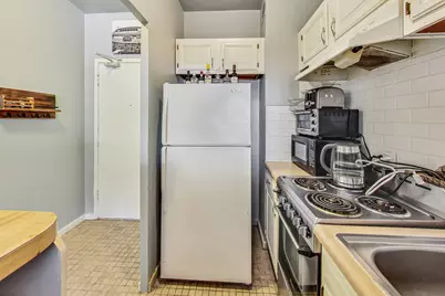 2909 N Sheridan Road #114, Chicago, IL 60657 - Photo 16