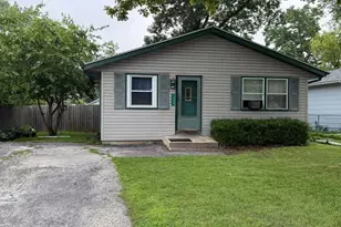 1222 Park Ave, Winthrop Harbor, IL 60096 - Photo 1