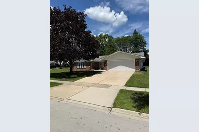 920 Eden Drive, Schaumburg, IL 60195 - Photo 2