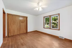 429 S Stratford Ave, Elmhurst, IL 60126 - Photo 16