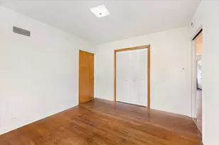 429 S Stratford Ave, Elmhurst, IL 60126 - Photo 20