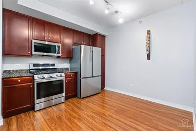 425 Benjamin Drive #205, Vernon Hills, IL 60061 - Photo 8