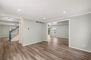 2463 Warm Springs Ln, Naperville, IL 60564 - Photo 6